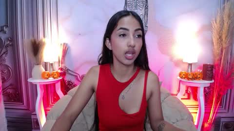 Snapshot of sweetylally chatting on 10-17-25, 12:08 LAURA online show from 10-17-25, 12:08