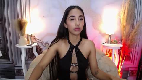 LAURA online show from 11-20-25, 11:32