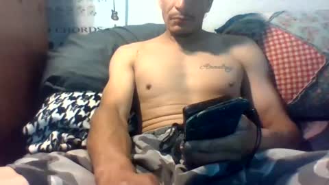 Snapshot of sweezybrown1 chatting on 06-21-26, 04:04 MR. SWEEZY online show from 06-21-26, 04:04