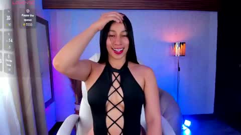 Snapshot of swet_bunnyx_ chatting on 06-18-26, 08:24 sweet online show from 06-18-26, 08:24
