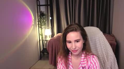 Milana online show from 10-11-25, 05:17
