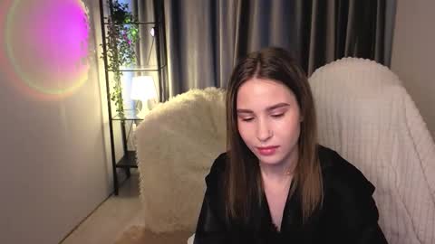 Milana online show from 10-12-25, 05:39