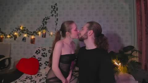 Snapshot of swiity_room_ chatting on 05-07-26, 06:35 Slavik Vikulik online show from 05-07-26, 06:35
