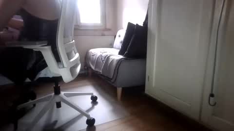 Swiss Couple online show from 02-16-25, 09:15