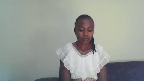 Snapshot of swtebony1 chatting on 12-16-24, 10:45 ALICIA online show from 12-16-24, 10:45