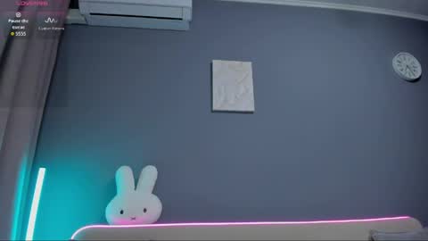 Ana online show from 04-24-26, 12:24