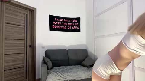 Mona online show from 02-23-26, 05:10