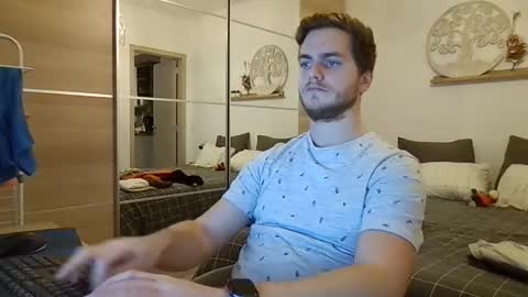 syl092 online show from 11-25-25, 04:40