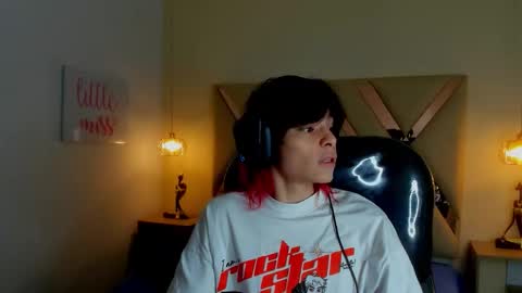 Snapshot of sylasfrost chatting on 02-23-26, 11:51 sylasfrost online show from 02-23-26, 11:51