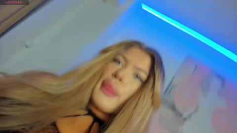 Snapshot of sylvereyesz chatting on 05-24-26, 07:19 Silver online show from 05-24-26, 07:19