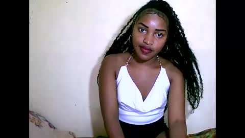 sylviasexy27 online show from 12-04-24, 05:38