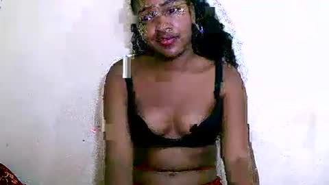 Snapshot of sylviasexy27 chatting on 12-21-24, 03:53 sylviasexy27 online show from 12-21-24, 03:53