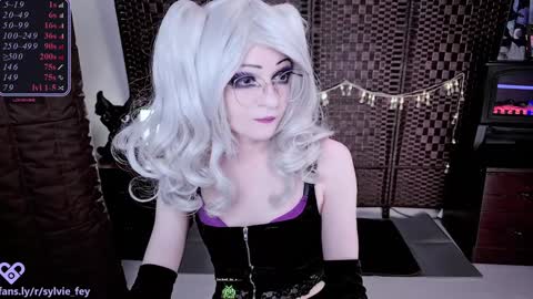 Sylvie online show from 01-12-25, 12:49