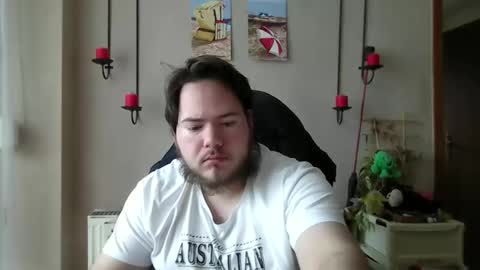 Snapshot of sympon1e chatting on 11-24-25, 11:10 sympon1e online show from 11-24-25, 11:10