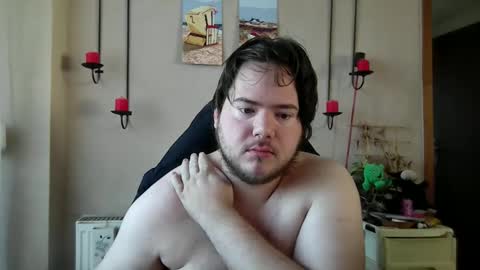 Snapshot of sympon1e chatting on 12-17-25, 10:43 sympon1e online show from 12-17-25, 10:43