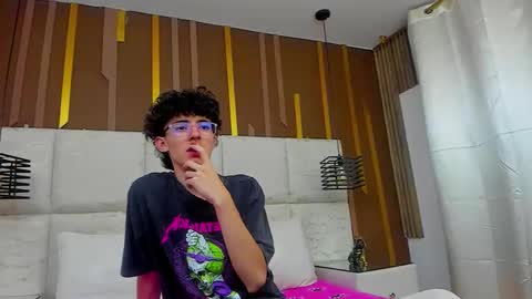 Syriussz online show from 03-07-26, 01:35