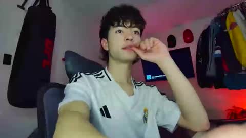 TONER online show from 12-19-25, 03:35