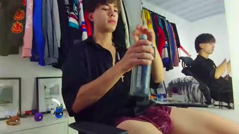 TONER online show from 03-17-26, 01:43