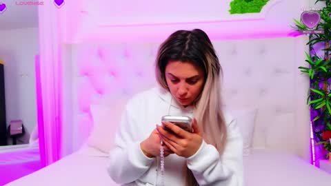 Arianna online show from 02-21-26, 01:12