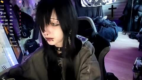 Lina online show from 04-06-26, 03:13