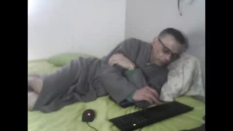 Snapshot of table40sexy1975 chatting on 02-28-25, 02:31 table40sexy1975 online show from 02-28-25, 02:31