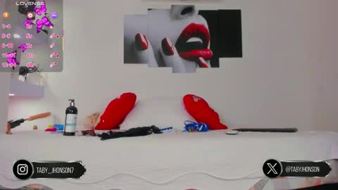 Taby Jhoson online show from 10-27-25, 01:04