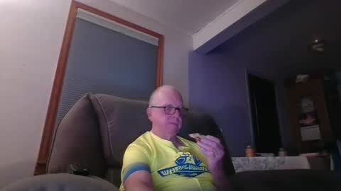 tacrunner66_ online show from 10-10-25, 04:00