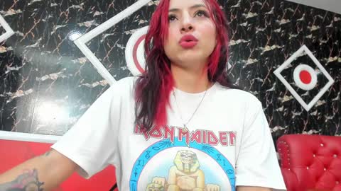 Snapshot of tafitasl4ve chatting on 01-17-25, 10:55 Tafita online show from 01-17-25, 10:55