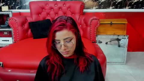 Snapshot of tafitasl4ve chatting on 03-07-25, 07:41 Tafita online show from 03-07-25, 07:41