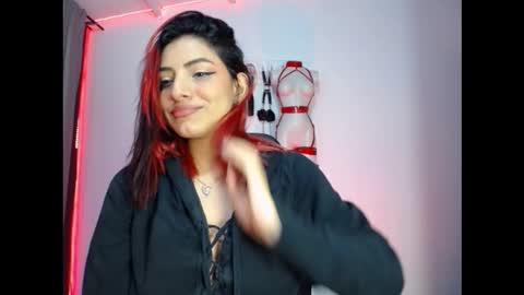 Snapshot of tafitasl4ve chatting on 09-25-25, 01:20 Tafita online show from 09-25-25, 01:20