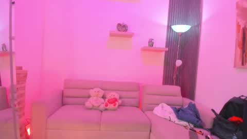 Tahiela  online show from 01-14-26, 10:10