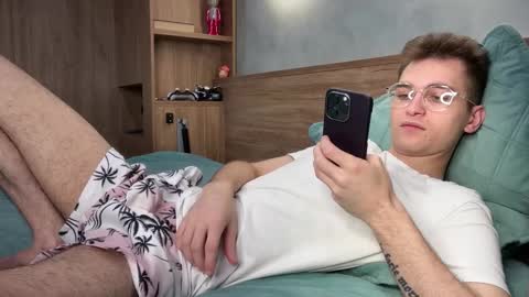 Alex online show from 02-03-26, 01:05