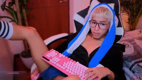 taichi online show from 09-26-25, 06:28