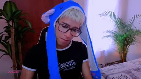 taichi online show from 09-26-25, 07:07