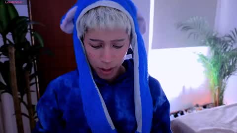 taichi online show from 10-03-25, 06:27