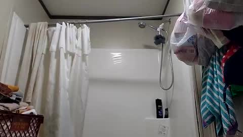 Snapshot of tailblazzer chatting on 02-05-25, 03:02 tailblazzer online show from 02-05-25, 03:02