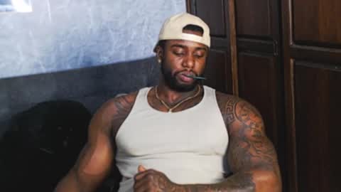 Tairon Tucke online show from 12-20-24, 12:41