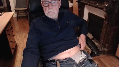 taisabaki54 online show from 11-16-25, 10:04