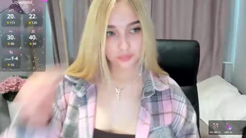Taisia online show from 05-12-26, 08:11