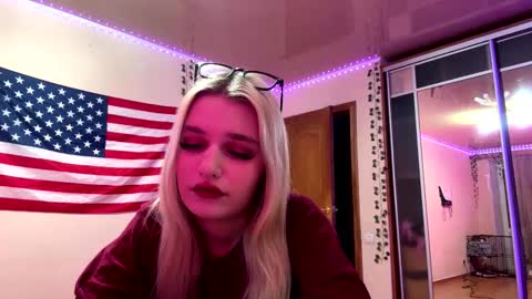 Snapshot of taitebinner chatting on 03-02-26, 05:20 Mia online show from 03-02-26, 05:20