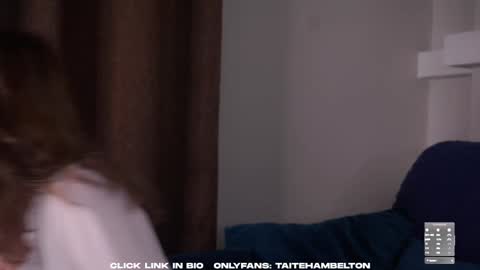 Snapshot of taitehambelton chatting on 10-07-25, 02:31 Mia online show from 10-07-25, 02:31