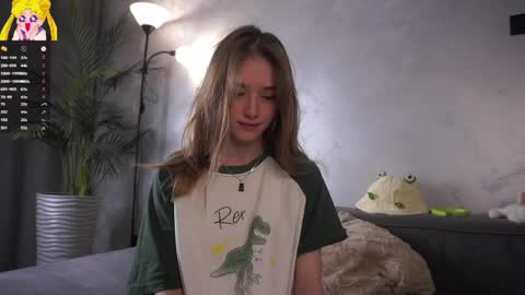 Mia online show from 03-27-26, 01:44