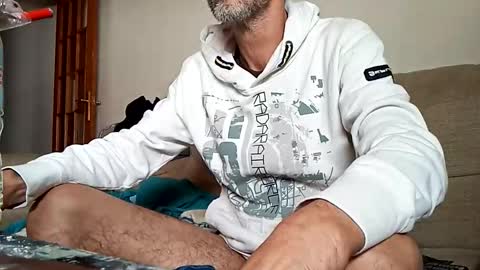 Taitotoito online show from 10-19-25, 10:05