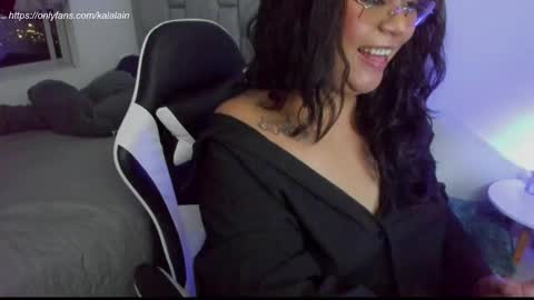 Snapshot of takaragr chatting on 05-19-26, 01:56 kalagr online show from 05-19-26, 01:56