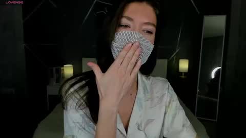 Sasha online show from 11-03-25, 01:40