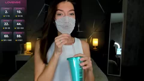 Sasha online show from 11-27-25, 01:40