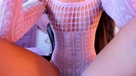 Snapshot of talianafox chatting on 03-09-25, 09:36 maite palacio online show from 03-09-25, 09:36