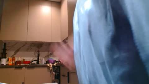  Kira  online show from 10-23-25, 05:51