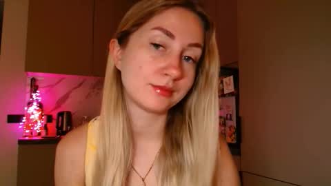  Kira  online show from 03-12-26, 07:03