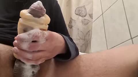 Snapshot of tall6feet7inch chatting on 02-08-25, 07:59 tall6feet7inch online show from 02-08-25, 07:59